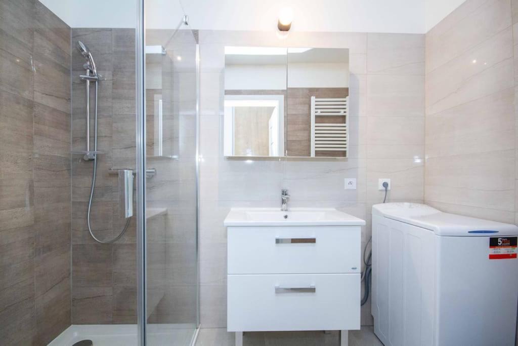 Apartment In Bratislava With Free Parking Kültér fotó