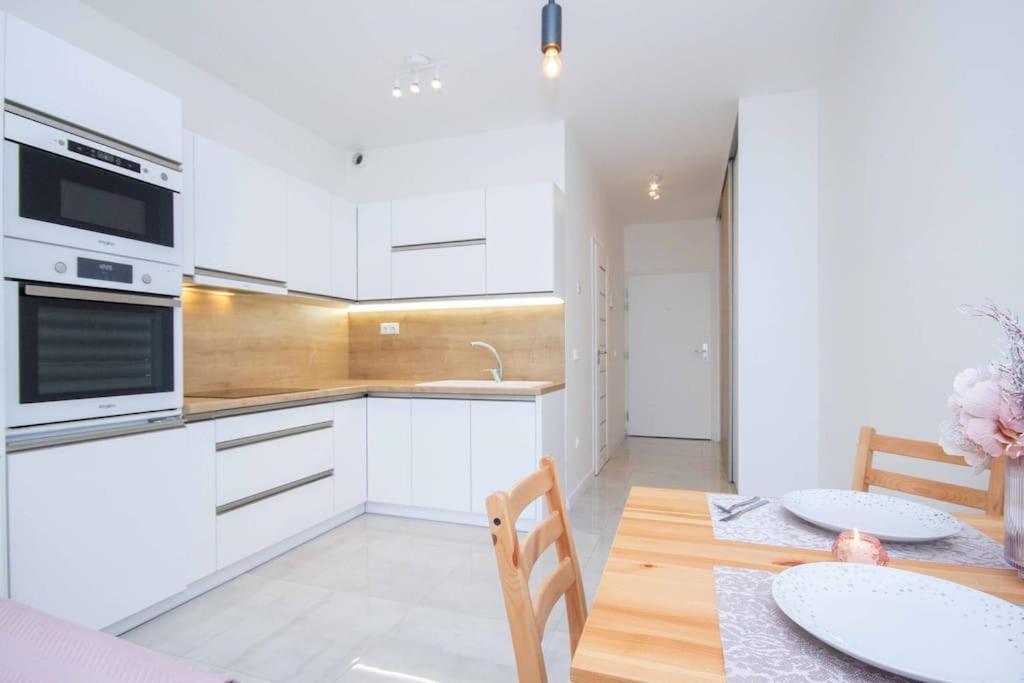 Apartment In Bratislava With Free Parking Kültér fotó